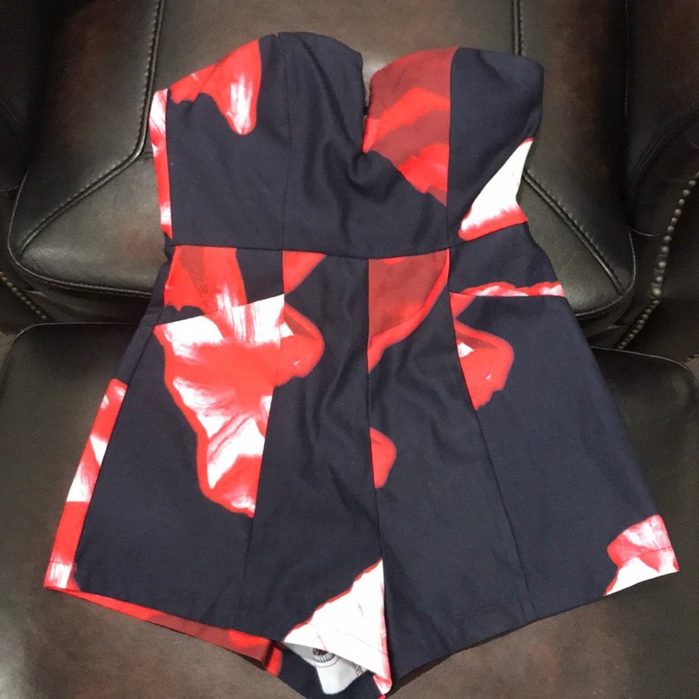 Sweetheart neckline romper